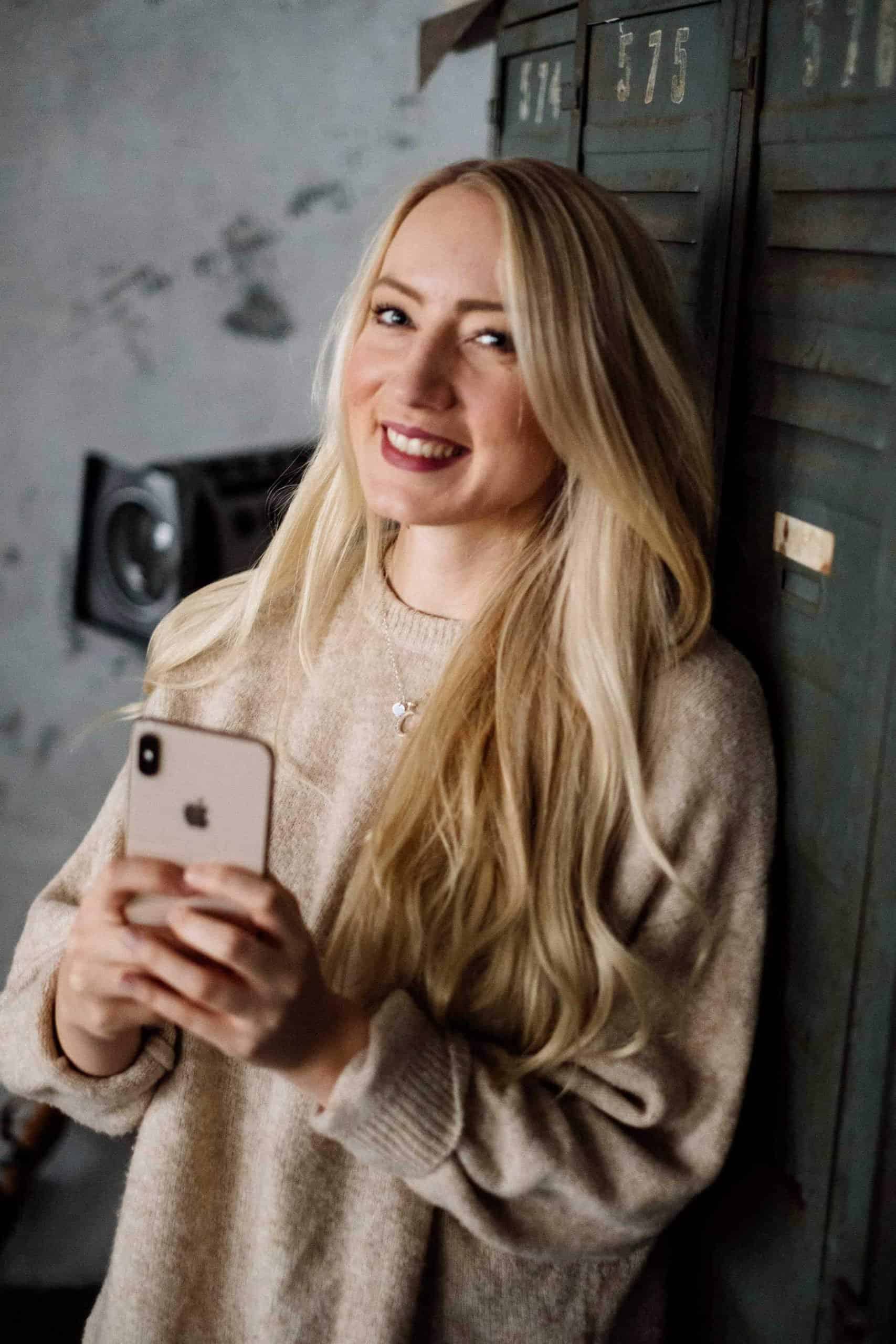 Instagram – Frau ist aktiv auf Instagram. 50 Ideen für deine Instagram Stories